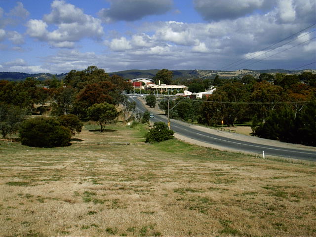 [photo alongside Montague Road, Modbury North, towards the Tea Tree Gully Council Chambers, with Anstey Hill in the background]